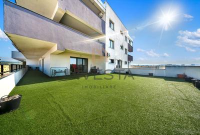 Apartament cu 4 camere semidecomandat, mobilat în Între Lacuri