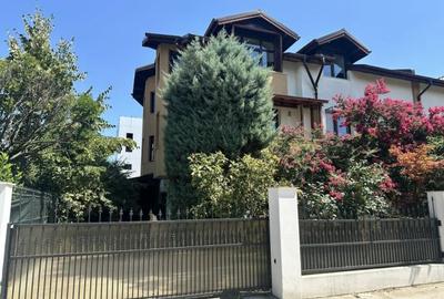 Casă individuală cu 7 camere în Pipera