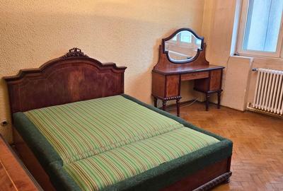 Apartament cu 2 camere nedecomandat, mobilat în Sala Palatului