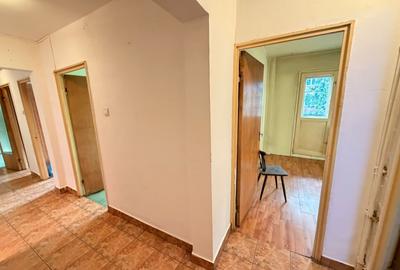 Apartament cu 3 camere decomandat în Rahova