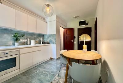 Apartament cu 2 camere decomandat, mobilat în Cornișa