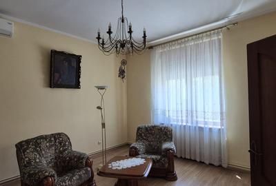 Casa singur in curte Ultracentral - str. Rodnei - 12