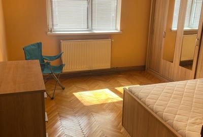 Apartament cu 3 camere mobilat si utilat, zona semicentrala - 2