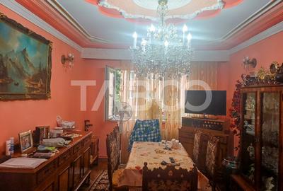 Apartament cu 4 camere de vanzare la etajul 1 in zona Vasile Aaron - 2