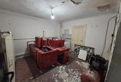 Casa cu spatiu de productie strungarie tratament termic Bd. Jiului - 15