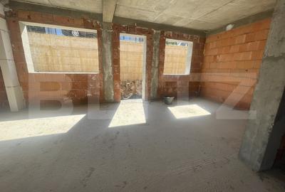 Apartament cu 3 camere decomandat în Sud-Vest