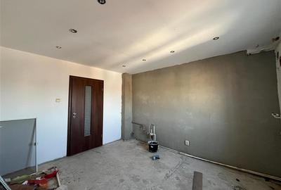 Lugoj, Apartament 3 Cam., 84 Mp., Semidecomandat, et.6, Central Blocul Postei - 14