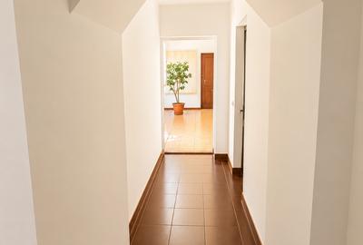 **Proprietate mixtă: spațiu comercial, locuință și zonă suplimentară cu potenți - 18