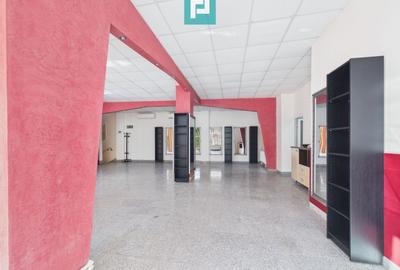 Spațiu comercial de închiriat, zona Vlaicu - 15