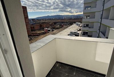 COMISION 0, ap 2  cam, bucatarie separata, bloc lift, geam baie, incalz pardos