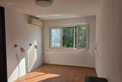 Vanzare apartament 3 camere - Berceni - str. Covasna - 10