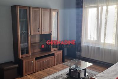 Apartament cu 2 camere semidecomandat în Centrul Istoric