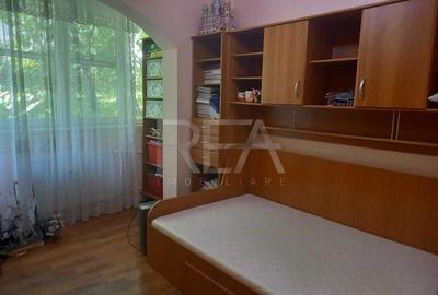 4 camere et. 2/10 Drumul Taberei Parc Moghioros- metrou STB - 2