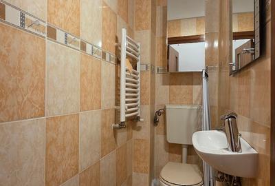 Apartament 130 mp în vilă | Demisol izolat fonic | Piata Alba Iulia/ Decebal - 10