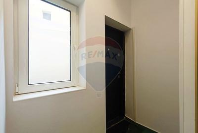 Inchiriere/Vanzare Spatiu Comercial, Parter, Calea Serban Voda-Unirii - 12