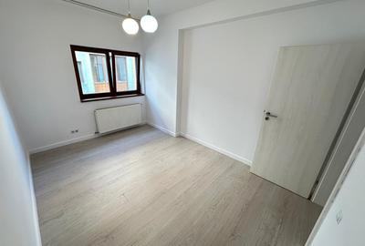 Apartament spațios cu 3 camere și loc de parcare | Otopeni - 12