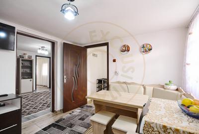 Casa  + anexa în Com.  Petresti, Sat Gherghesti - Dambovița - 9