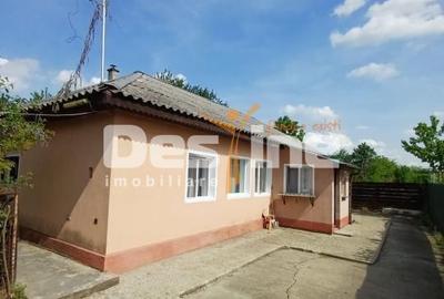Casă individuală cu 3 camere în Central