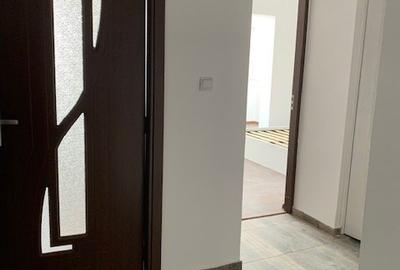 Apartament 2 camere Miroslava, 100 ml de statia de autobuz, str C-tin Langa 40 - 17