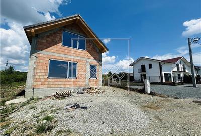 Casa individuala, cu 129 mp utili si teren de 328 mp - 1