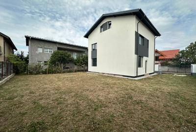Casă individuală spațioasă | 6 camere, 244 mp utili, teren 421 mp | Dobroești - 2