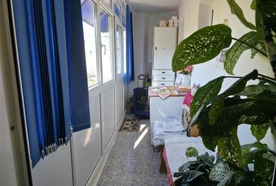Apartament cu 4 camere si centrala termica - 11