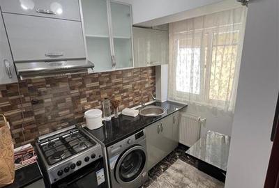 Garsonieră decomandată în Cug
