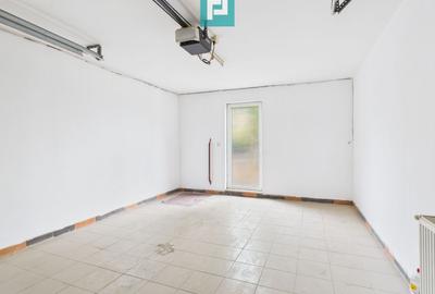 Vilă cu 5 camere pentru investiții în Dumbrăvița - 10