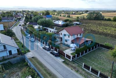 Casă/Vilă cu 4 camere, Buhuși - 24