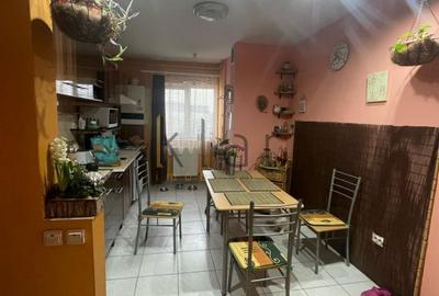 Apartament de vanzare 3 camere zona Intre Lacuri - 4