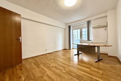 Apartament cu 3 camere decomandat în Decebal