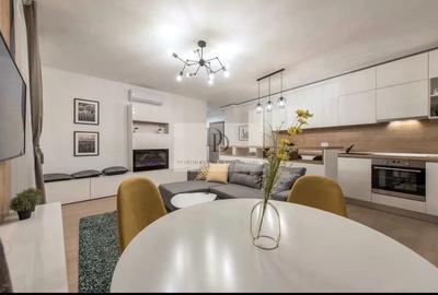 Apartament cu 3 camere semidecomandat, mobilat în Central