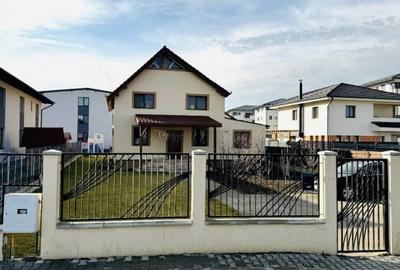 Casă individuală cu 5 camere în Apahida