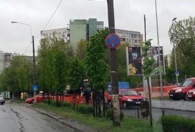 Apartament cu 3 camere semidecomandat, mobilat în Titan