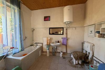 Casa singur in curte - 1063 mp teren - Selimbar - 11