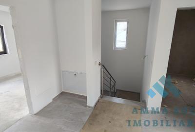 Vila individuala P + 1 + Pod - 144 mp utili - 5 Camere - 344 mp teren - 23