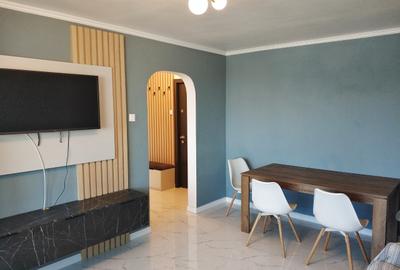 Apartament cu 3 camere decomandat, mobilat în Tomis Nord