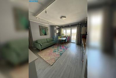 Apartament cu 3 camere semidecomandat, mobilat în Între Lacuri