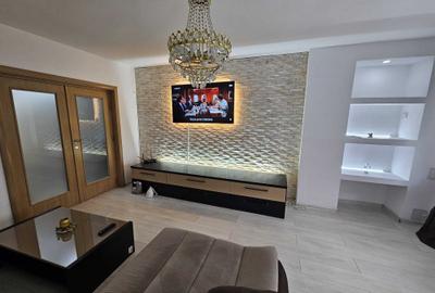 Apartament cu 3 camere decomandat în Decebal