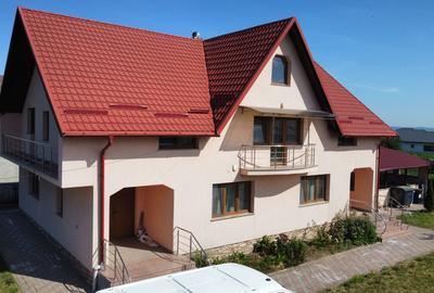 De Vanzare Casa Dumbraveni - 1