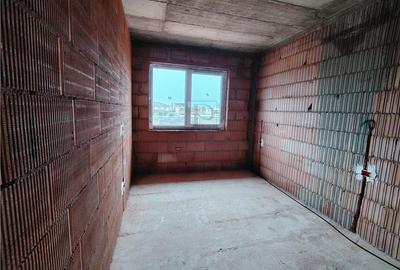 DUPLEX SPATIOS - ASFALT - POSIBILITATE CARPORT - 7
