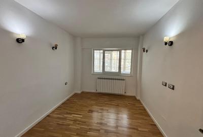 Apartament 3 camere et 1 Calea lui Traian zona Lahovari - 6
