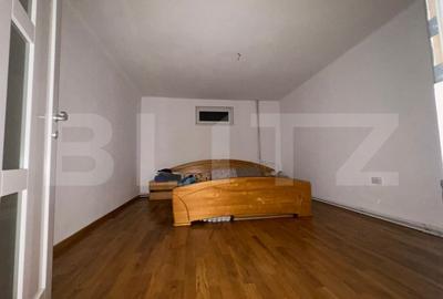 Casa spatioasa cu 4 camere, Nufarul, 240mp - 8