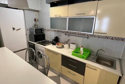 Piata Romana, Ultracentral, Coloane, Metrou - 5