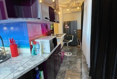 Vă propune spre vânzare un apartament 2  camere  complet mobilat - 11
