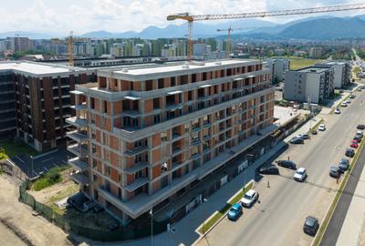 S.C. VIMAK Imobiliare vinde apartament cu 3 camere zona Coresi - 2