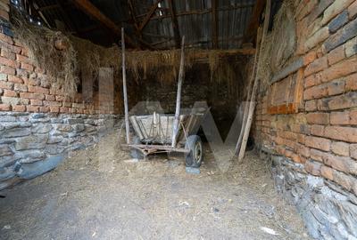 Casă de renovat în Tălmăcel – investiție - 13