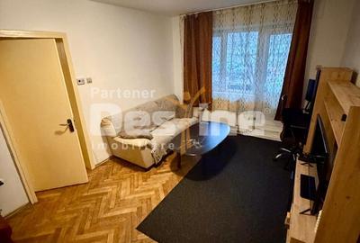 Apartament cu 2 camere semidecomandat, mobilat în Nicolina