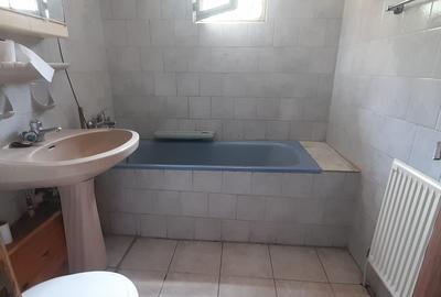 4 camere piata Rahova,strada Buzoieni - 14