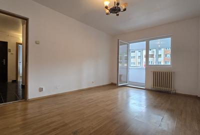 Vand apartament 2 camere Racadau - 1